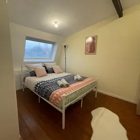 Διαμέρισμα Famars: Studio Moderne *